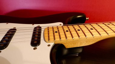 Elektro gitar kapanışı. Renk arkaplanı