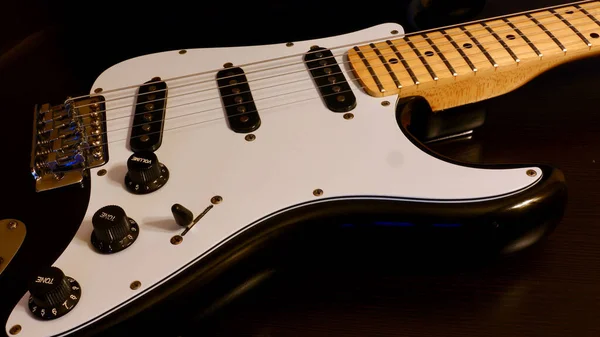 Elektrisk Gitarr Headstock Närbild Färg Bakgrund — Stockfoto