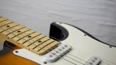 Elektro gitar kapanışı. Kopyalama alanı olan beyaz arkaplan 
