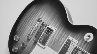 Elektro gitar kapanışı. Boşluğu kopyala 