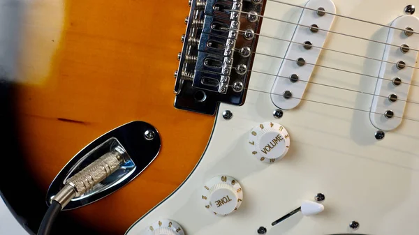 Closeup Guitarra Elétrica Fundo Branco Com Espaço Cópia — Fotografia de Stock