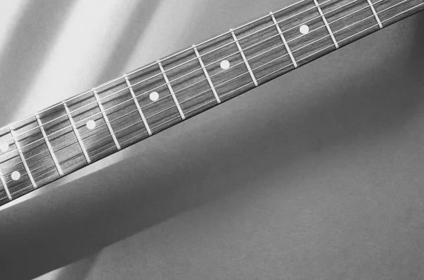 Guitarra Eléctrica Vintage Primer Plano Copiar Espacio Blanco Negro —  Fotos de Stock