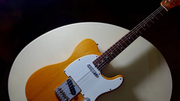 Vintage Electric Guitar Closeup Dark Background — Stock Photo, Image