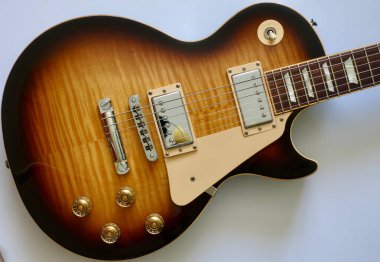 Elektro gitar kapanışı. Boşluğu kopyala 
