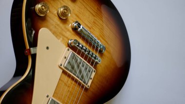 Elektro gitar kapanışı. Boşluğu kopyala 