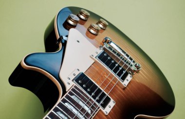 Klasik elektro gitar kapanışı. Kopyalama alanı olan renk arkaplanı