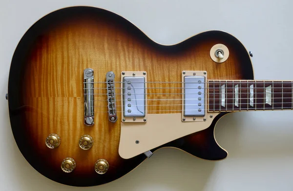 Klasik elektro gitar kapanışı. Kopyalama alanı olan renk arkaplanı