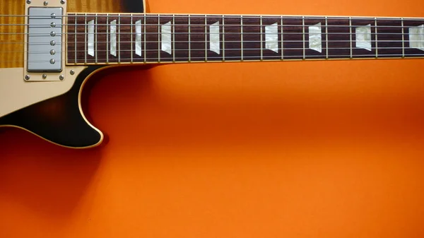 Klasik elektro gitar kapanışı. Kopyalama alanı olan renk arkaplanı