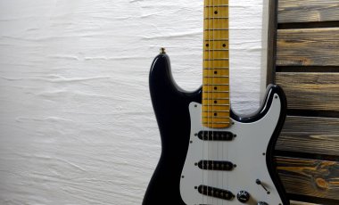 Elektro gitar kapanışı. Boşluğu kopyala 