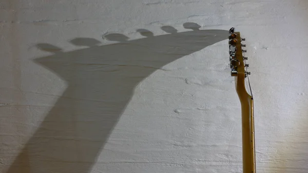 Nahaufnahme Der Gitarre Weißer Hintergrund Kopierraum — Stockfoto