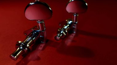 Gitar akort mandalları. Kopyalama alanı olan renk arkaplanı