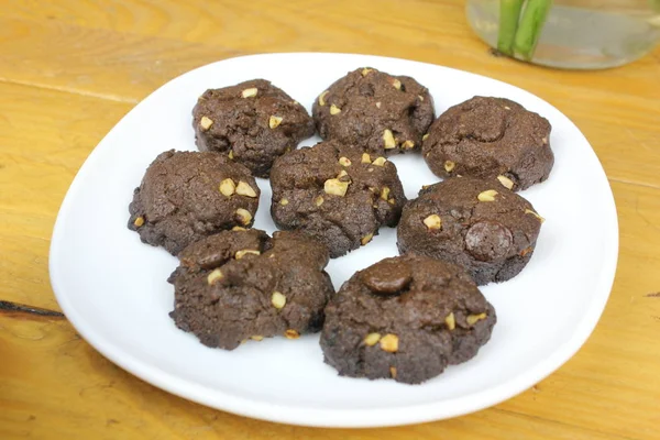 Tasty Chocolate Cookies Nuts Eid Fitr Celebration — Stock Photo, Image