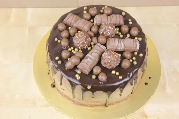 Deliziosa Torta Con Glassa Cioccolato Dolci Cima — Foto Stock