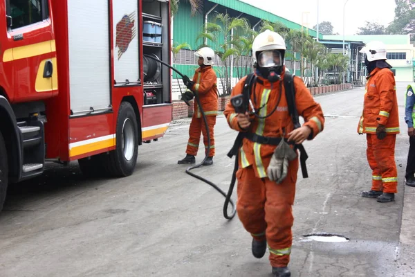 Seremban, 29 Eylül 2018. Seremban 'da itfaiyeciler için Yetenek Yarışması düzenlendi..