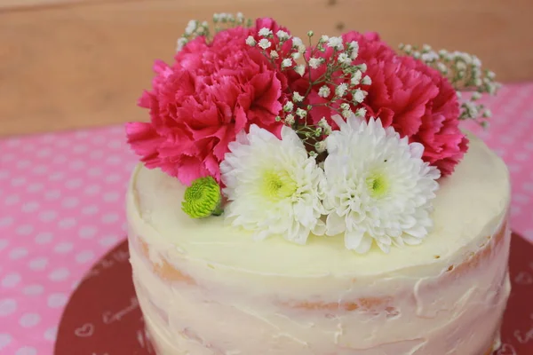 Delicioso Pastel Decorado Con Flores Elementos Florales — Foto de Stock