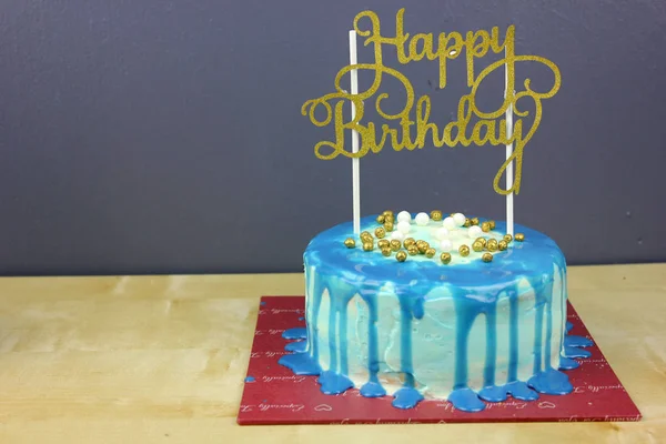 Gostoso Bolo Aniversário Cor Azul Com Cobertura Decoração Conceito Aniversário — Fotografia de Stock