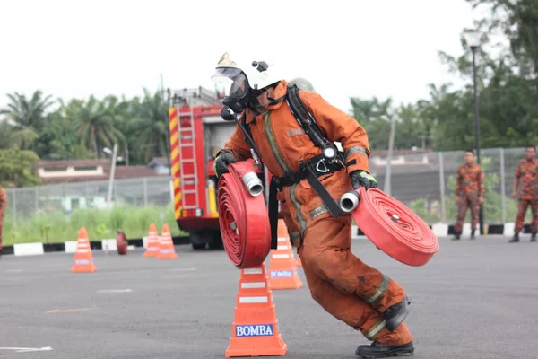 Seremban September 2018 在塞雷姆班举行了消防员能力技能竞赛 — 图库照片