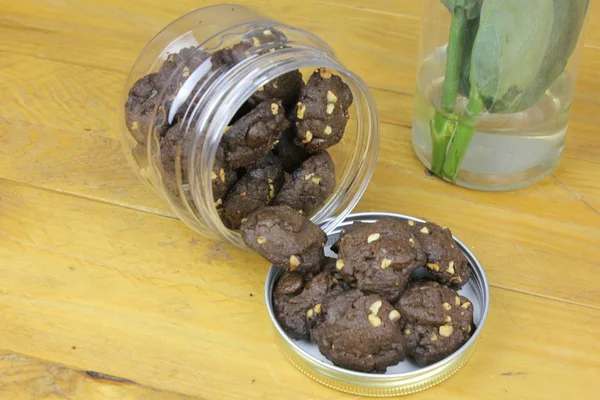 Sabrosas Galletas Chocolate Con Nueces Para Celebración Eid Fitr —  Fotos de Stock