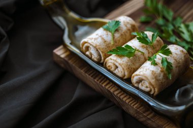 Doldurulmuş etli krep..