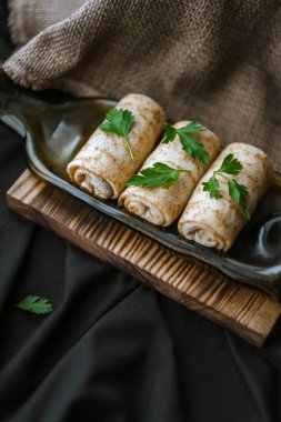 Doldurulmuş etli krep..