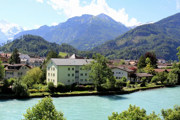 Interlaken - una hermosa ciudad en Suiza —  Fotos de Stock