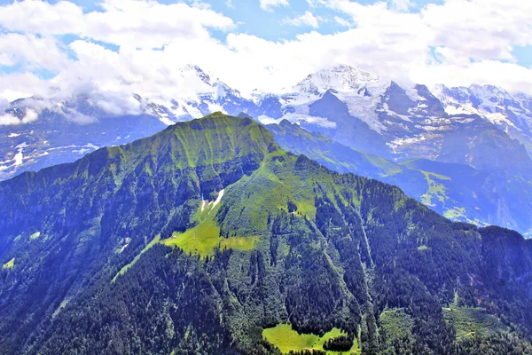 Vista panorámica de las montañas suizas — Foto de Stock