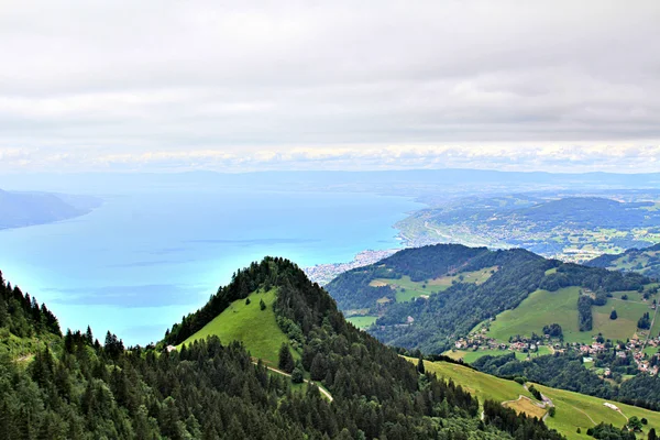 Vedere spectaculoasă a munților elvețieni — Fotografie, imagine de stoc