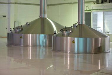 Fabrika mağazalarda bira üretimi için donatım