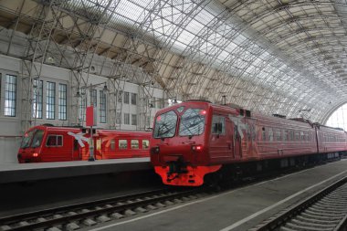 tren istasyonu platformu