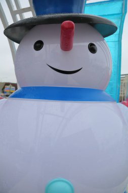 Noel neşeli kardan adam