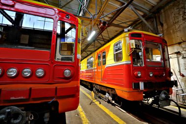 Araba metro tren