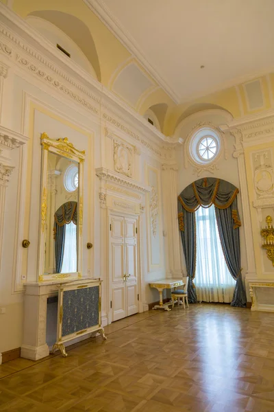 Wnętrze pałacu Petrow, Moskwa, Rosja — Zdjęcie stockowe