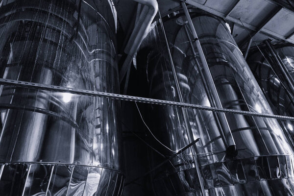 Промышленное оборудование для производства шампанского
