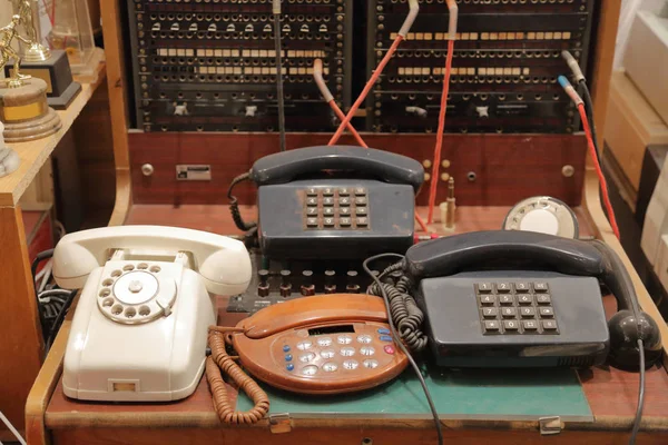 Urządzenia komunikacyjne retro — Zdjęcie stockowe