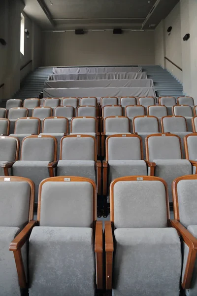 Пустой зал в кинотеатре — стоковое фото
