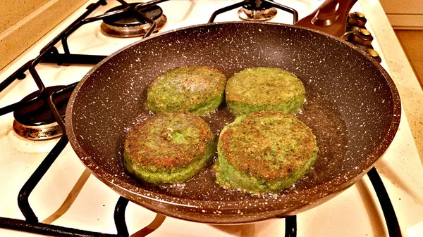 Läckra broccoli kotletter — Stockfoto