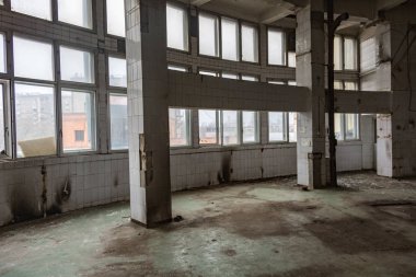 Terk edilmiş üretim öncül