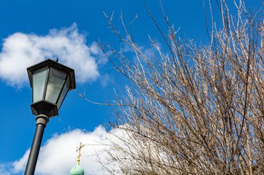 siyah sokak lambası