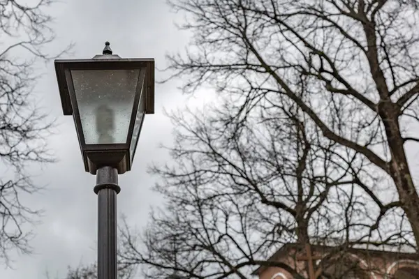 Zwarte straat lamp — Stockfoto