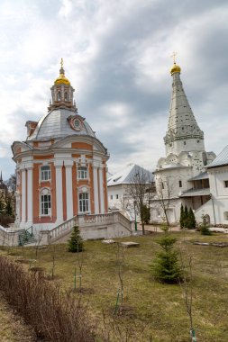Kutsal Üçlü Aziz Sergius Lavra mimarisi