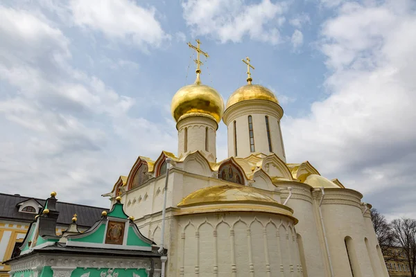 Architectuur van de Heilige Drievuldigheid Saint-Sergius Lavra — Stockfoto