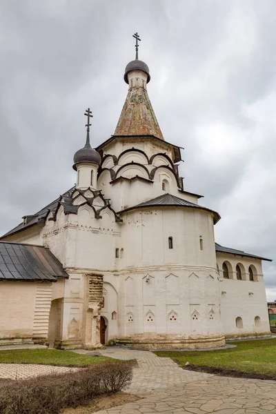 Sur le territoire du monastère Spaso-Evfimiev — Photo