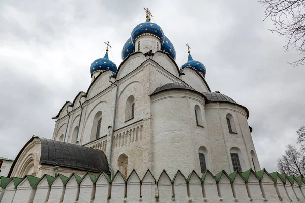 Katedrála Narození Panny Marie, Suzdal, Rusko — Stock fotografie