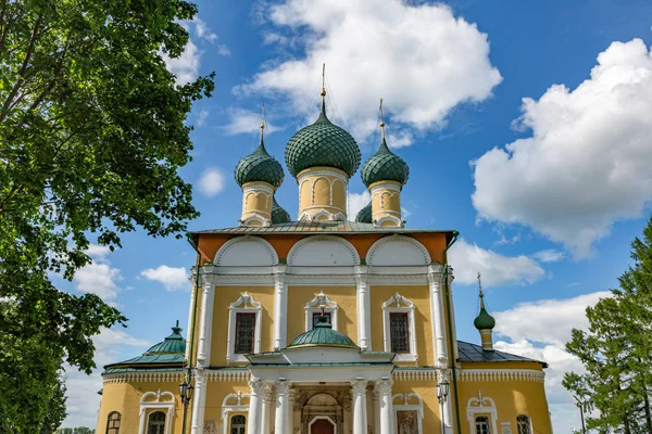 Savior's Transfiguration Cathedral of the 18th century in Uglich, Russia — Stock Photo, Image