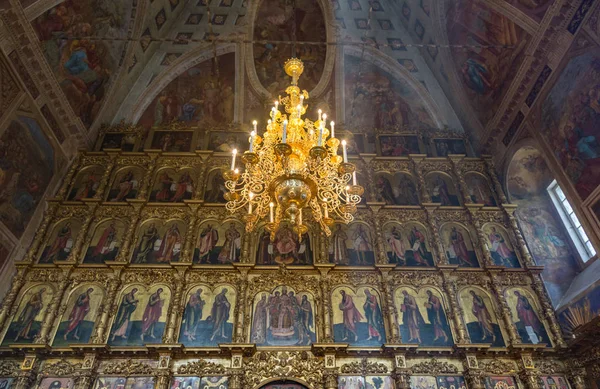 Catedral da Transfiguração do Salvador do século XVIII em Uglich, Rússia — Fotografia de Stock