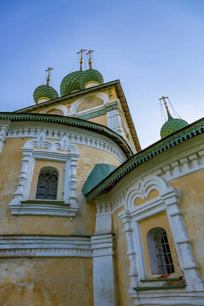 Church of the Nativity of John the Baptist of the 17th century, Uglich, Russia — Stock Photo, Image