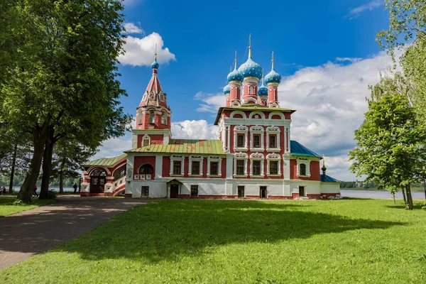 Church of Prince Demitry the Martyr of the 17th century, Uglich, Russia — Stock Photo, Image
