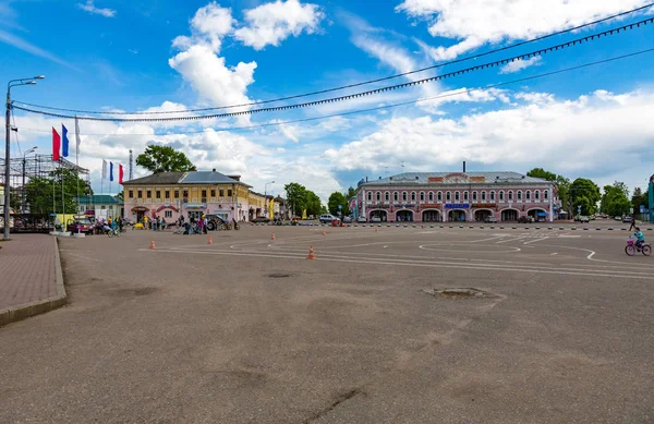 Uspenskaya Square in Uglich, Russia — Stock Photo, Image