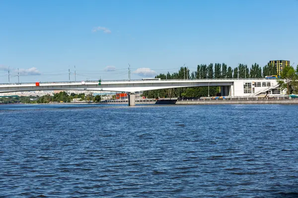 Ne zaman köprü üzerinden Moskova Nehri, Rusya Federasyonu