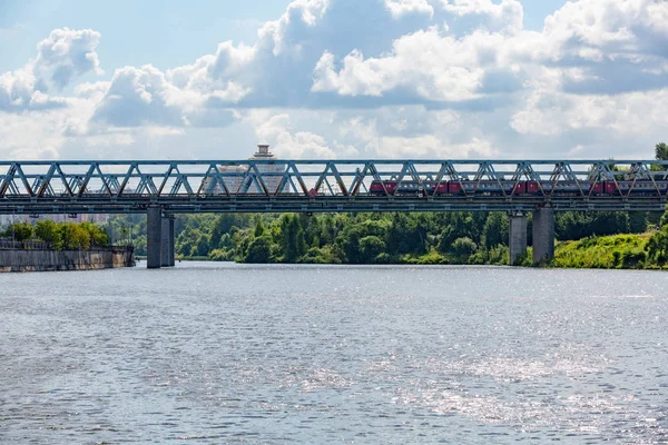 横跨莫斯科河的大桥, 俄罗斯 — 图库照片
